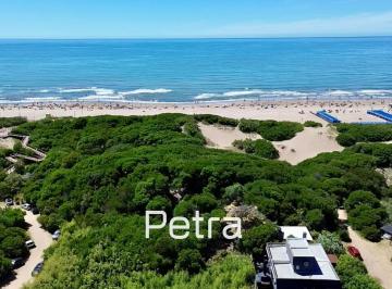 Terreno · 2200m² · Terreno Multifamiliar en Primera Línea de Mar en Venta Valeria del Mar