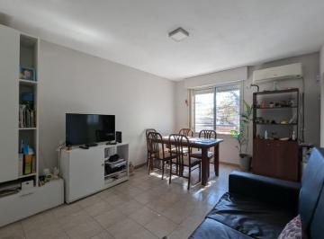 Imagen 1 - Semipiso externo orientado al NORTE, 1º piso por escaleras. terraza exclusiva con quincho. Excelente - · Semipiso Externo Orientado Al Norte, 1º Piso por Escaleras. Terraza Exclusiva con Quincho. Excelente