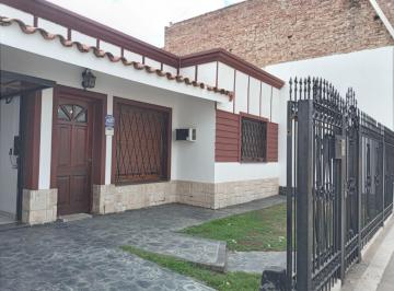Casa de 5 ambientes, Córdoba · Vendo Hermosa Propiedad en B° Sarmiento