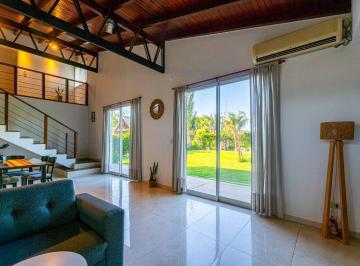 Casa · 133m² · 3 Ambientes · 1 Cochera · Casa en Venta Apta Crédito en Acequias Roldan