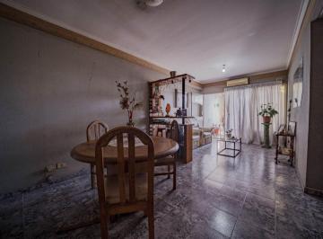 Departamento · 89m² · 4 Ambientes · 4 Ambs Luminoso y con Vista Abierta en Barracas