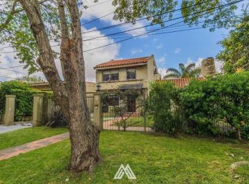 Casa · 257m² · 8 Ambientes · 1 Cochera · Alquiler Casa Carrasco Norte Piscina Climatizada