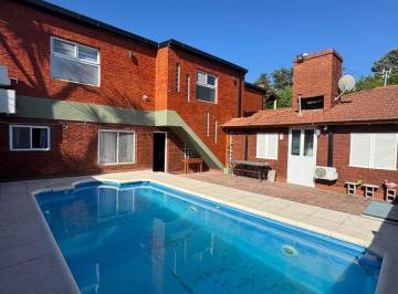 Casa · 191m² · 8 Ambientes · 3 Cocheras · Casa en Venta con Pileta Pergamino