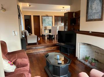 Casa de 6 ambientes, General Juan Madariaga · Venta Casa Madariaga. Excelente Ubicación