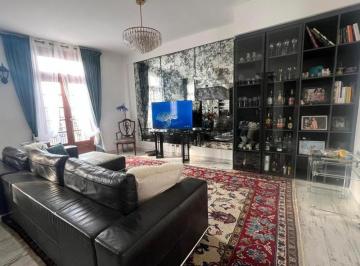 Departamento · 117m² · 4 Ambientes · 1 Cochera · Piso Alto Frente 4 Amb 3 Baños Categoria Vintage Cochera