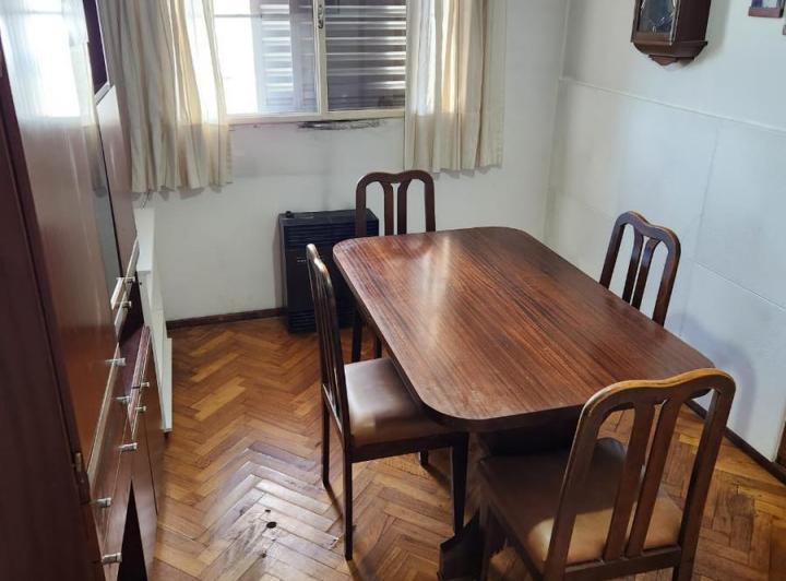 Departamento en venta en España y Hospitales · 3 ambientes