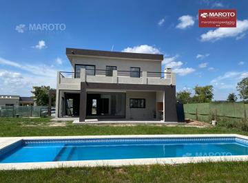 Casa · 197m² · 4 Ambientes · Casa en Venta en Barrio San Matias - Maroto Propiedades