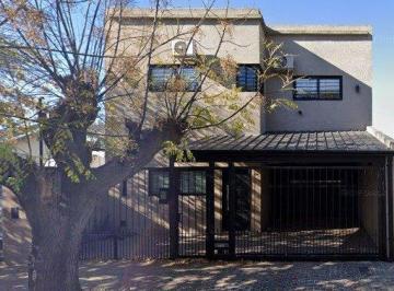 Casa de 4 ambientes, Almirante Brown · Venta Casa de Dos Plantas en Burzaco