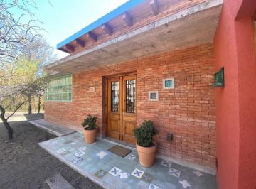 Casa · 300m² · 5 Ambientes · 1 Cochera · Casa 4 Dorm - Amoblada - Pileta - Tissera Al 700 - Mendiolaza