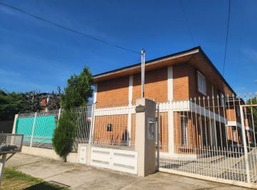 Casa de 3 ambientes, Esteban Echeverría · Dúplex en Venta