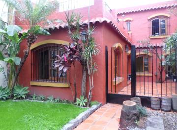 Casa · 146m² · 5 Ambientes · 1 Cochera · Casa en Alquiler Saavedra Cap Fed