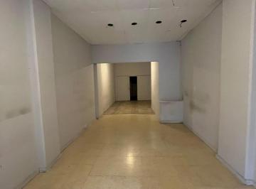 Local comercial · 115m² · Local en Alberti y Corrientes