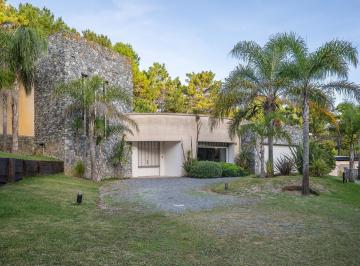 Casa · 550m² · 7 Ambientes · Casa en Venta Pinamar Alamos
