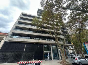 Departamento · 46m² · 2 Ambientes · Departamento en Venta de 1 Dormitorio con Balcón Amplio Al Frente - Barrio España y Hospitales