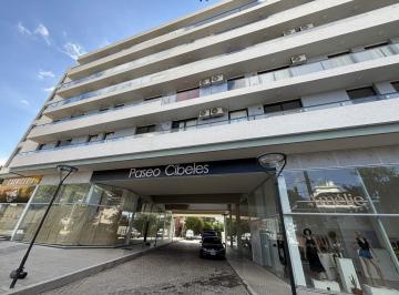 Foto · Local Comercial en Paseo Cibeles Oportunidad