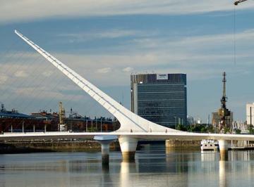 Departamento · 204m² · 4 Ambientes · 1 Cochera · Alvear Tower - Increíble 4 Amb de Lujo a Estrenar con Las Mejores Vistas a Río y Ciudad
