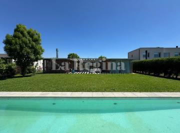 Casa · 190m² · 4 Ambientes · 1 Cochera · Casa en Venta en San Gabriel, Villanueva, Tigre