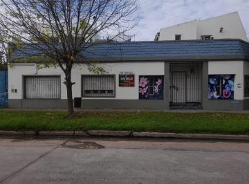 Casa de 5 ambientes, Lanús · ¡Amplia y Muy Linda Casa en Venta en Lanus Oeste! 5 Amb, Quincho, Parrilla