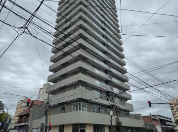 Departamento de 2 ambientes, Lanús · En Alquiler Dpto 2 Amb a Estrenar con Coch. Opc en Exc Ubic. y Estado en Lanus