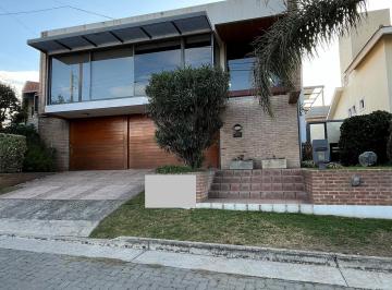 Casa de 8 ambientes, Villa Carlos Paz · Venta Casa Becciu Villa Carlos Paz