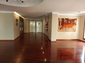 Departamento · 72m² · 6 Ambientes · 1 Cochera · Departamento en Barrio Norte