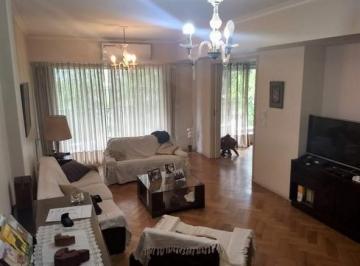 Departamento de 4 ambientes, Caballito · Amplio Depto. 4 Ambientes C/ Gran Balcon. Guardacoche y Dep. Serv.