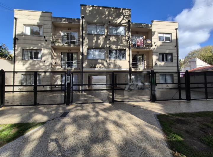 Departamento · 42m² · 2 Ambientes · 1 Cochera