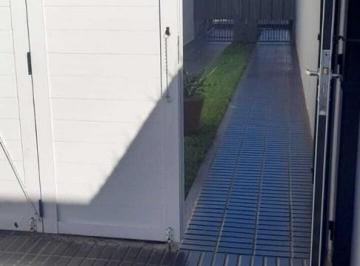 PH · 40m² · 2 Ambientes · 1 Cochera · Casa en Alquiler en Llavallol, Lomas de Zamora, G. B. a. Zona Sur
