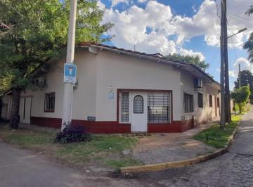 Casa · 80m² · 3 Ambientes · 1 Cochera · Casa en Venta Ubicado en Temperley, Lomas de Zamora, G. B. a. Zona Sur