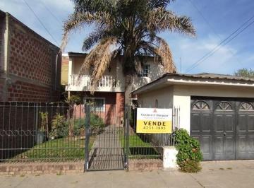 Casa · 120m² · 6 Ambientes · 1 Cochera · Casa en Venta Ubicado en Longchamps, Almirante Brown, G. B. a. Zona Sur
