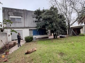 PH · 120m² · 4 Ambientes · Departamento PH en Venta Ubicado en Turdera, Lomas de Zamora, G. B. a. Zona Sur