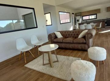 Casa · 140m² · 4 Ambientes · 1 Cochera · Casa Cardales El Campo a Estrenar Piscina Hipico