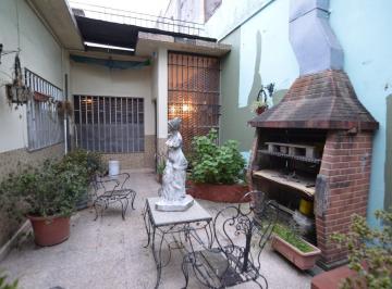 Casa · 290m² · 5 Ambientes · 3 Cocheras · Local en Venta en Boedo, Capital Federal, Buenos Aires