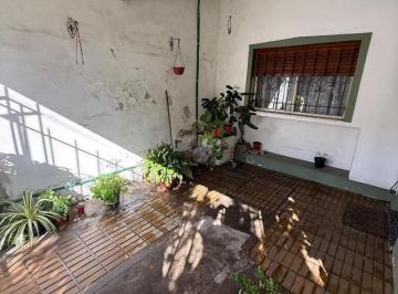 Casa · 80m² · 4 Ambientes · 1 Cochera · Casa Apta a Credito 4 Amb con Garage!