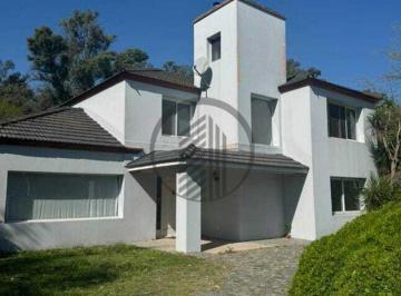 Casa · 230m² · 5 Ambientes · 2 Cocheras · Alquiler Anual Country Boca Raton