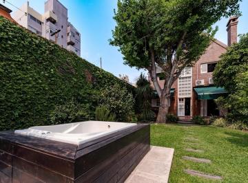 Casa · 350m² · 7 Ambientes · 2 Cocheras · Venta/permuta - Casa 4 Dorm. con Doble Cochera. República de La Sexta, Rosario.