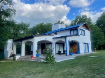 Casa de 6 ambientes, Cuesta Blanca · Hermosa Propiedad en Cuesta Blanca Sobre 8000 M&sup2;!