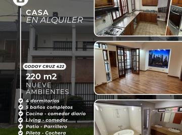 Casa de 9 ambientes, Rosario · Godoy Cruz 422