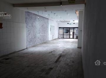 Local comercial · 112m² · 1 Ambiente · Local de 4x28 m con Oficina y Patio