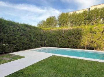 Casa · 270m² · 4 Ambientes · 1 Cochera · Casa en Alquiler en Los Lagos, Nordelta, Tigre