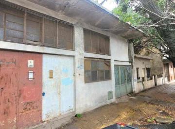 Casa · 343m² · 4 Ambientes · 8 Cocheras · Galpón/depósito C/vivienda 4 Ambientes Villa Lynch
