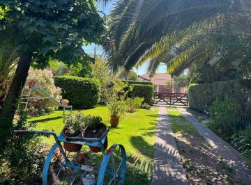 Casa · 82m² · 3 Ambientes · 2 Cocheras · Venta Casa 3 Ambientes Garín