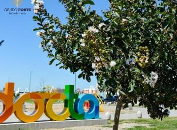 Terreno · 251m² · Lote en Venta Docta Central