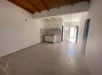 Casa · 50m² · 3 Ambientes · 1 Cochera · Venta de Casa Dos Dorm., City Bell, La Plata