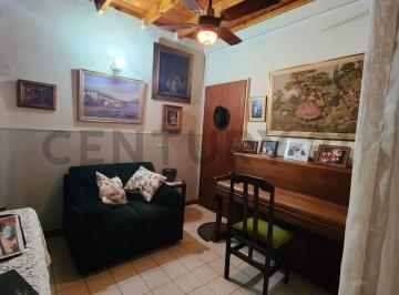 Departamento · 30m² · 2 Ambientes · Venta de Departamento Dúplex, Tipo PH de 2 Ambientes en La Boca