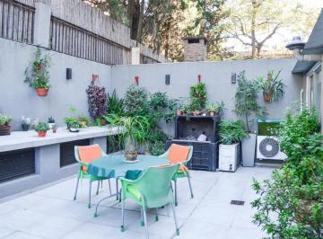 Departamento · 94m² · 4 Ambientes · 1 Cochera · Departamento en Venta de 4 Ambientes Reciclado con Patio y Espacio Guardacoche en Villa Devoto