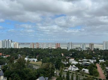 Foto1 · Apartamento de 1 Dormitorio y Medio en Torre Yoo, Punta del Este.