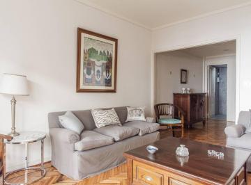Departamento · 93m² · 4 Ambientes · Ayacucho y Guido