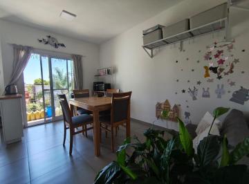 Departamento · 31m² · 2 Ambientes · 2 Cocheras · Venta - Departamento - 2 Ambientes - Balcon - Caseros - Luminoso - Permuta - Apto Credito