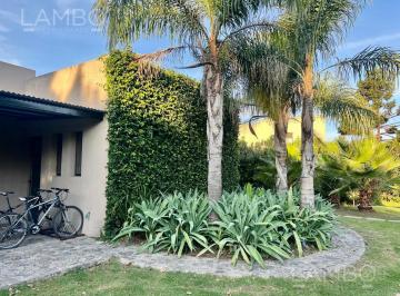 Casa · 300m² · 6 Ambientes · 2 Cocheras · Venta Casa Estancias del Pilar